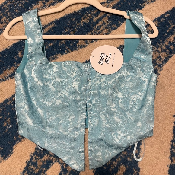 Princess Polly day dreaming top - Picture 2 of 3